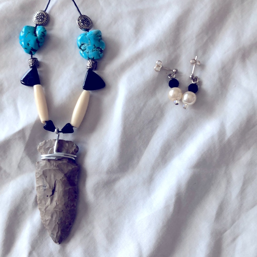 Necklace and earrings set